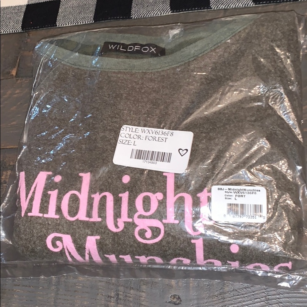 WILDFOX Midnight Munchies Sweatshirt - Picture 4 of 7